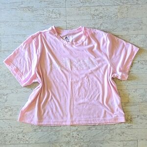Adidas pink women's crop top tee shirt. Size XL.